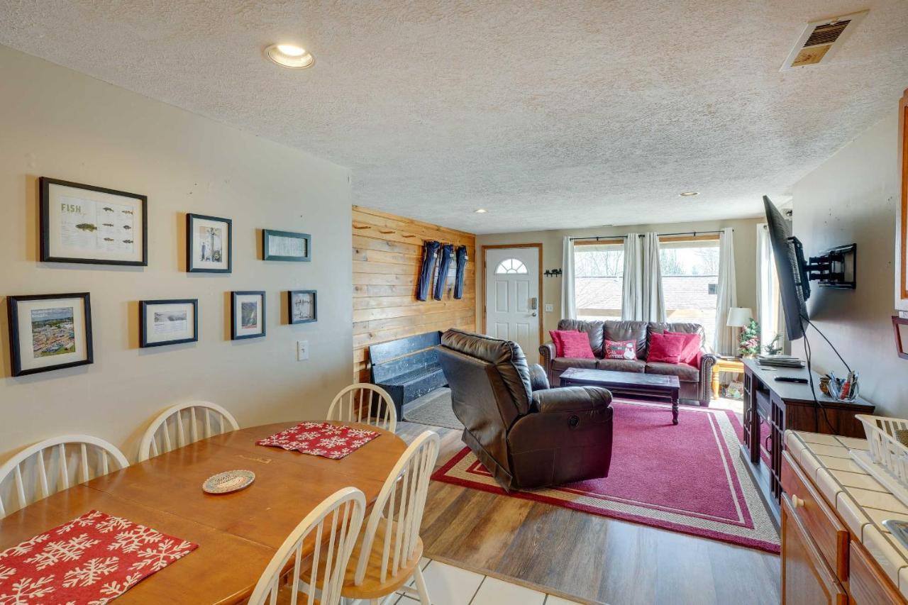 Snowed Inn Cozy Winterplace Ski-Inandski-Out Cabin Ghent المظهر الخارجي الصورة